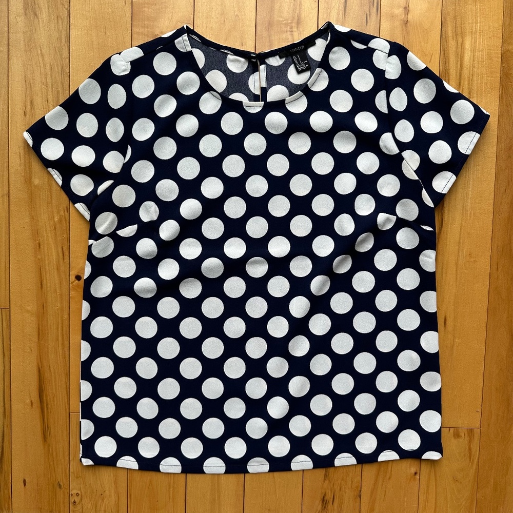Forever 21 Polka‎ Dot top